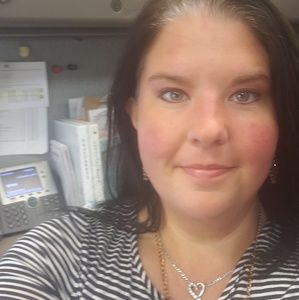 Meet your Posher, Lora